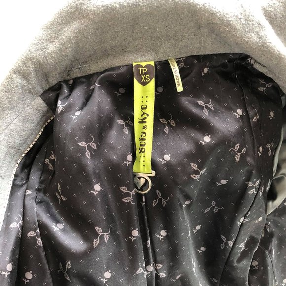 ✨ SOIA & KYO High-collared Wool Coat - XS - Picture 4 of 5